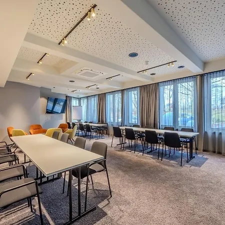 Hotel East Five Frankfurt 4*