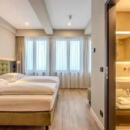Hotel East Five Frankfurt 4*