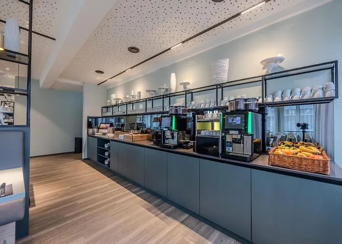 Отель East Five Frankfurt 4*